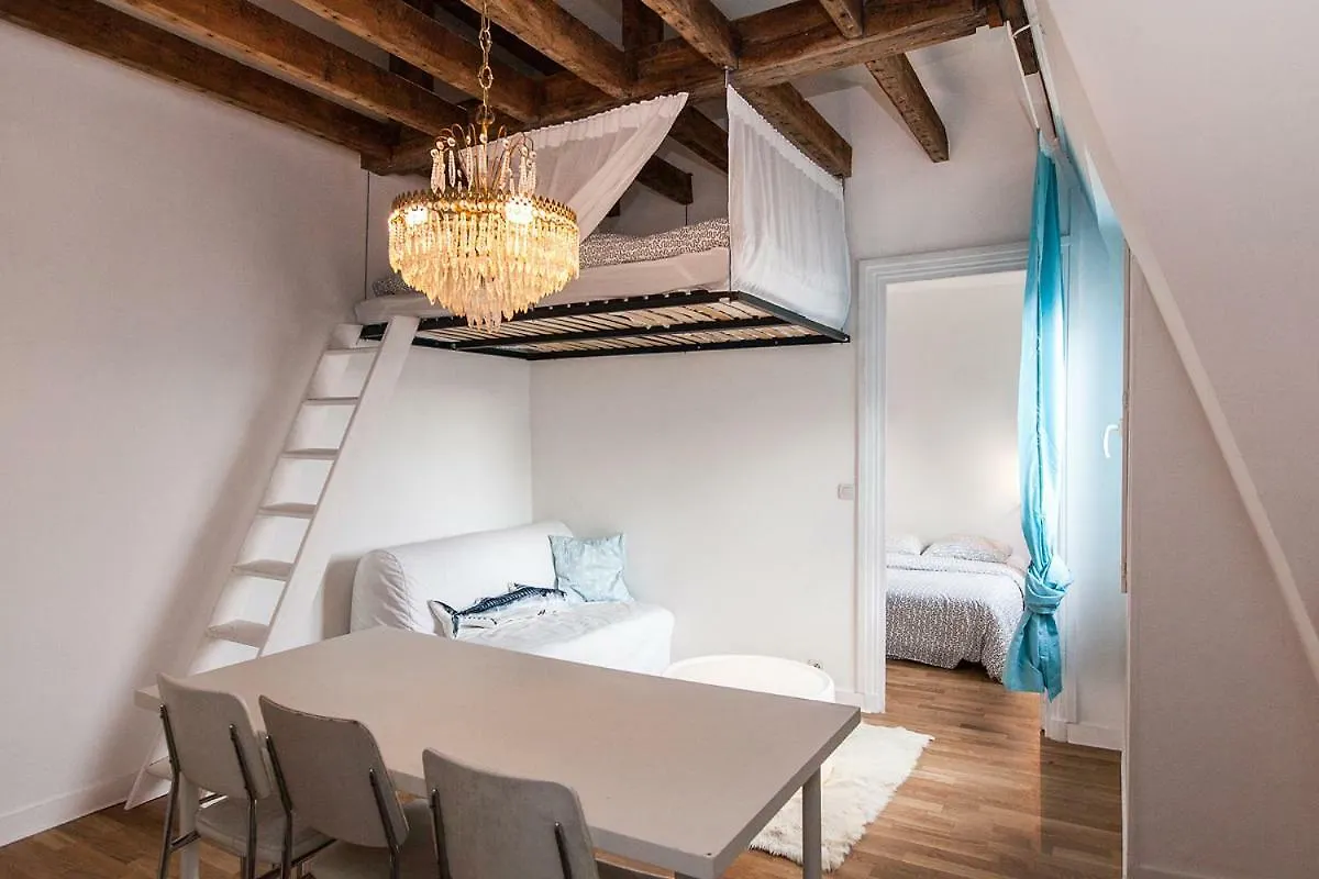 Appartement Charming 30M² Border Of Montmartre à Paris France